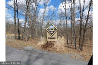 240 Black Oak, Moorefield, WV 26836