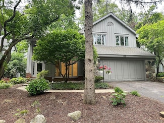 4908 Fairway Ridge Cir, West Bloomfield Township, MI 48323