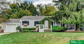1713 N 55th St, Omaha, NE 68104