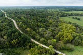 28790 Quill Rd, Bonaparte, IA 52620