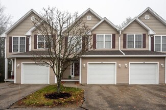 15 Lilac Ln, Newmarket, NH 03857