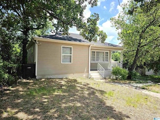 1556 Mountain Dr, Birmingham, AL 35217