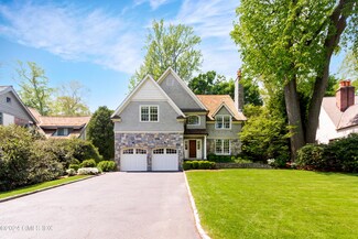 44 Orchard Dr, Greenwich, CT 06830
