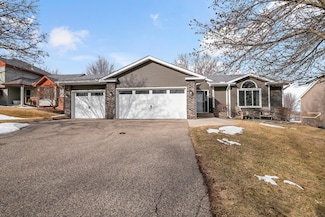 17226 Horizon Trail SE, Prior Lake, MN 55372