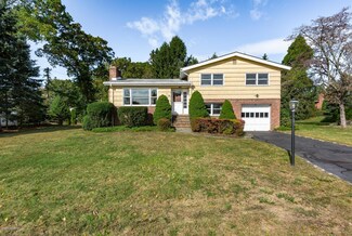 33 Ridge St, Cos Cob, CT 06807
