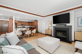123 W Washington Ave Unit 706, Madison, WI 53703