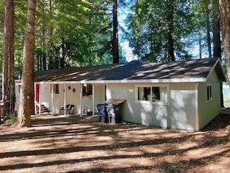 4020 Ridge Cir, Willits, CA 95490