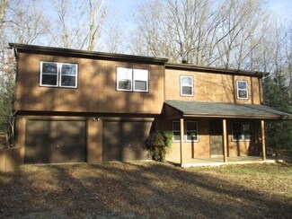114 Country Creek Dr, Pickens, SC 29671
