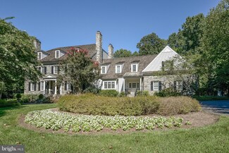 8519 Country Club Dr, Bethesda, MD 20817