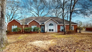 44 Grand Oaks Blvd, Millbrook, AL 36054