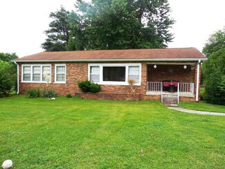 5404 Reidland Rd, Paducah, KY 42003