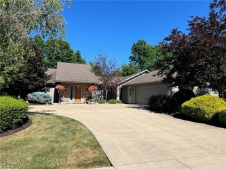 8763 Timber Edge Dr, North Ridgeville, OH 44039