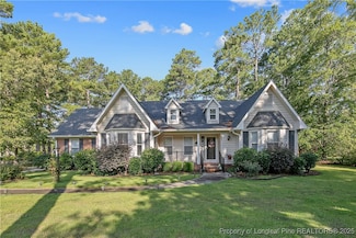 891 Long Iron Dr, Fayetteville, NC 28312