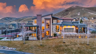 4601 N Toscana Hills Dr, Lehi, UT 84043