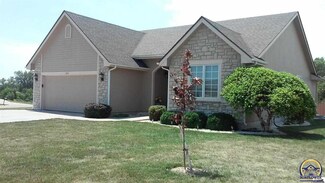 3923 SE Oakwood Dr, Topeka, KS 66609