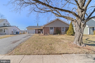21 Haskell Ln, Willingboro, NJ 08046