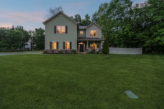 701 Creekbend Ln, Murfreesboro, TN 37129