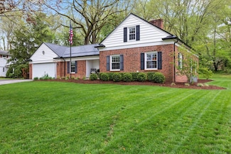 2918 Valley Ln, Sandusky, OH 44870