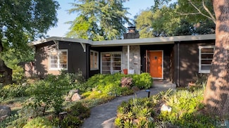 19109 Orange Ave, Sonoma, CA 95476