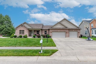 215 Auburn Meadows Ct, Franklin, OH 45005