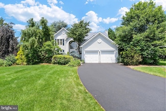 47 Stonehedge Dr, East Windsor, NJ 08520