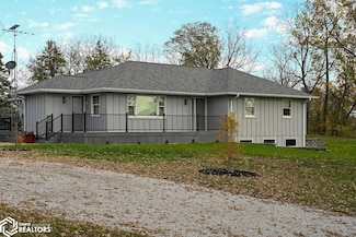 2645 255th St, Oskaloosa, IA 52577