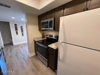 1006 E Diamond Dr, Tempe, AZ 85283