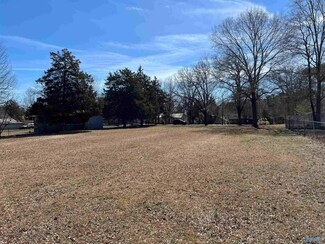420 Graves St, Gadsden, AL 35901