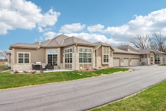 W139S9977 Jay Dr, Muskego, WI 53150