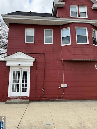 252 Boulevard, Hasbrouck Heights, NJ 07604