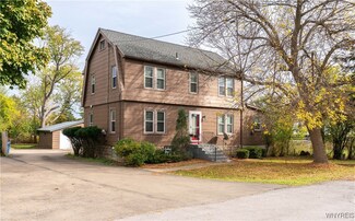 302 S Forest Rd, Buffalo, NY 14221