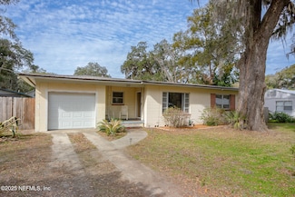 122 Wells Ave, Palatka, FL 32177