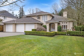 6574 156th Ave SE, Bellevue, WA 98006