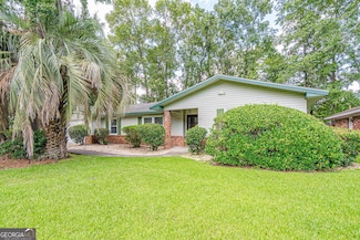 10 Barrington Cir, Savannah, GA 31419