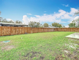 4908 E Hanna Ave, Tampa, FL 33610