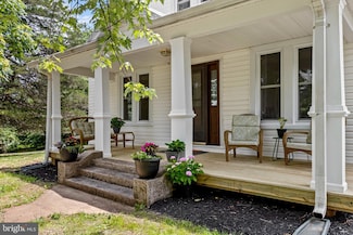 38 Coop Rd, Brightwood, VA 22715