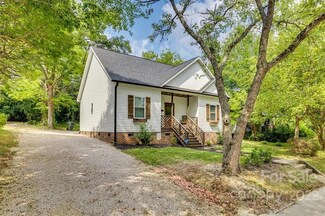 166 Center St, Chester, SC 29706