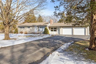 17 Ralsie Rd, Rehoboth, MA 02769