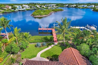 102 Victory Dr, Jupiter, FL 33477