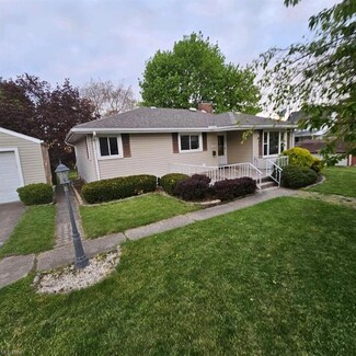 748 Woodstock Rd, Akron, OH 44312