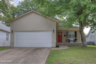 715 Wilson St, Webb City, MO 64870
