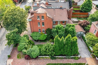 1205 Sidney St, Saint Louis, MO 63104