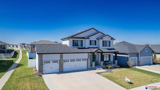 6325 Nashway Cir, Lincoln, NE 68516