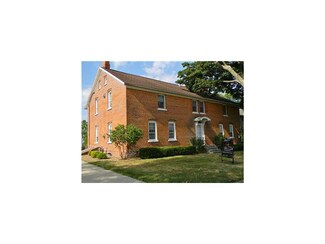 4306 V St, Homestead, IA 52236