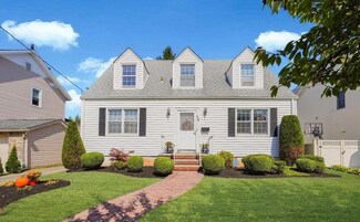 79 Margaret St, Staten Island, NY 10308