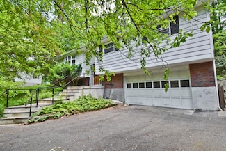 207 Shepard Ave, Delaware Water Gap, PA 18327