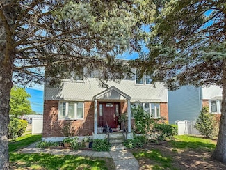 1 Palmer Place, Valley Stream, NY 11580