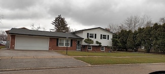 6601 Deerpath Ln, Hanover Park, IL 60133