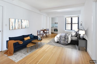 230 Riverside Dr Unit 8F, New York, NY 10025
