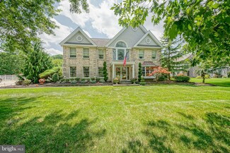 10 Clearbrook Ln, Sewell, NJ 08080